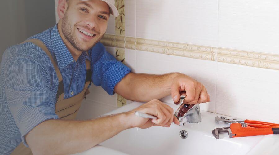 Expert burst pipe repair services in Deersville, OH